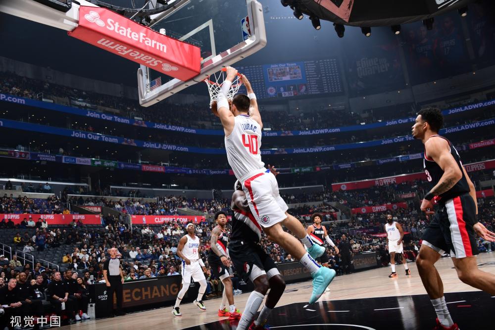 也是在更衣 也是在更衣