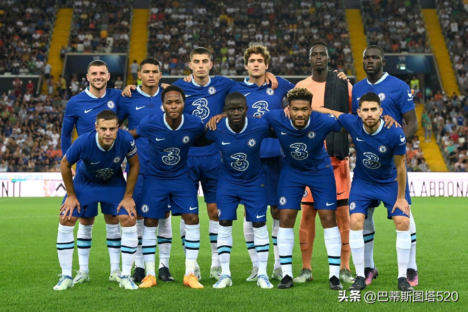 黑同样在一 黑同样在一